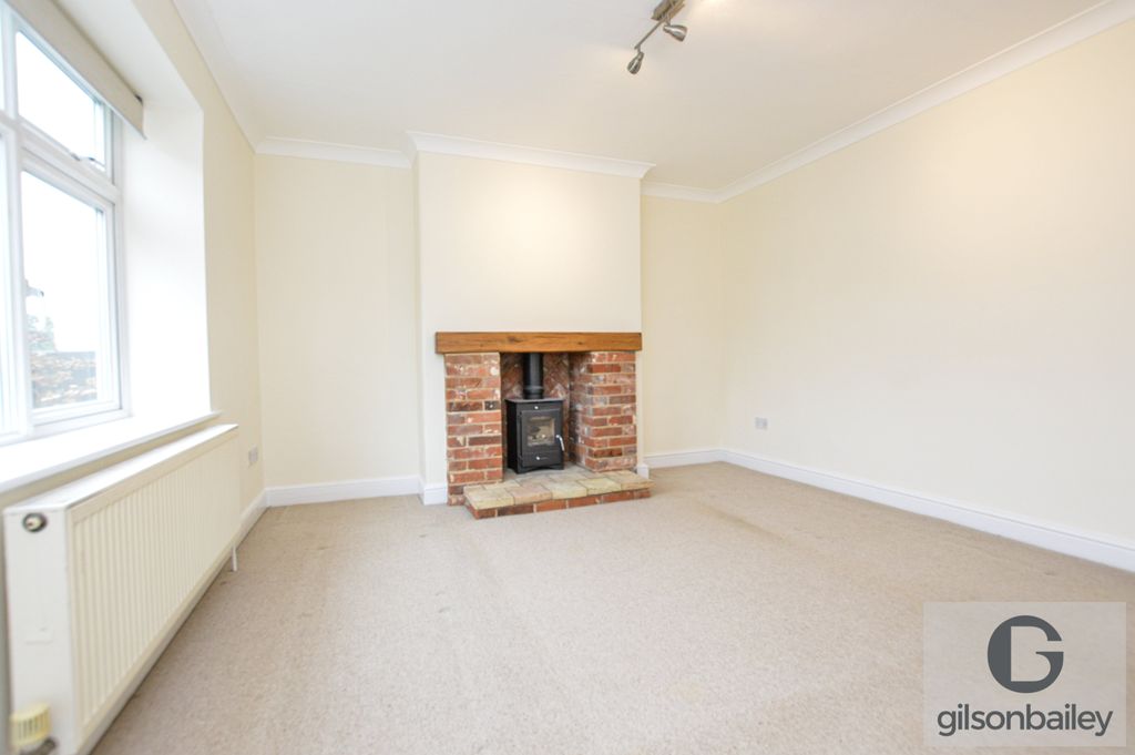 Property photo 3 of 12 2-Dsc_0537