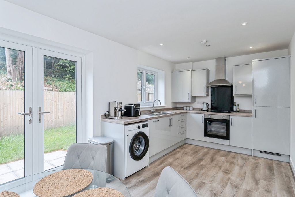 Property photo 2 of 30 Pbox-Img.Jpg