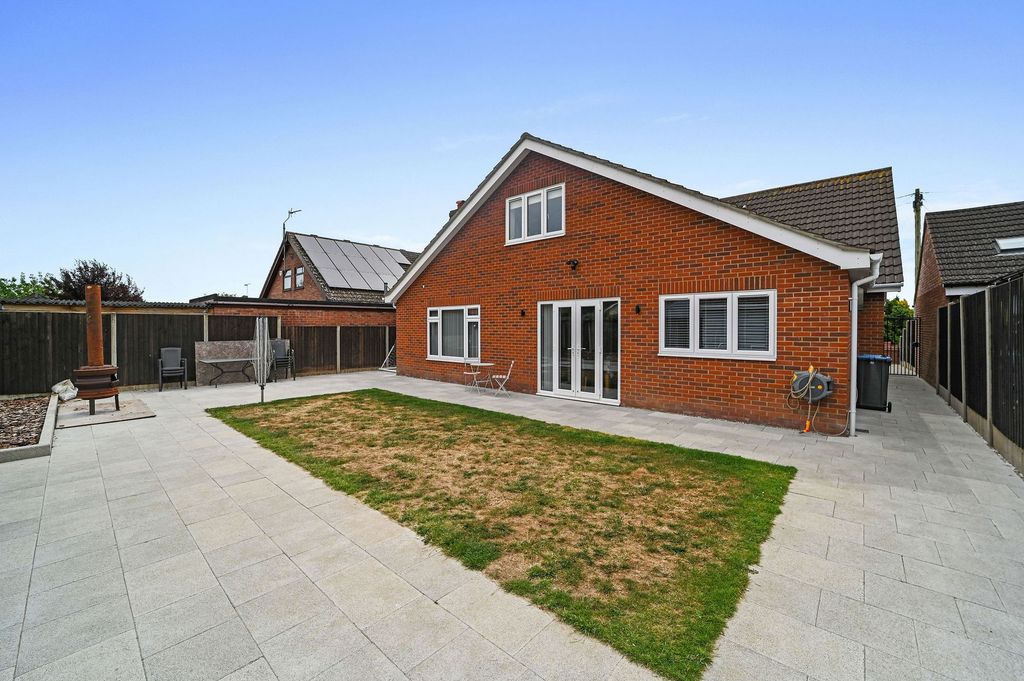 Property photo 1 of 22