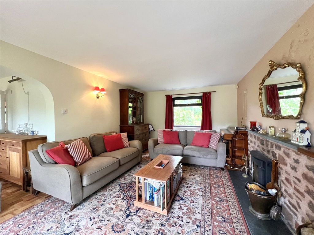 Property photo 2 of 12 Picture No. 03