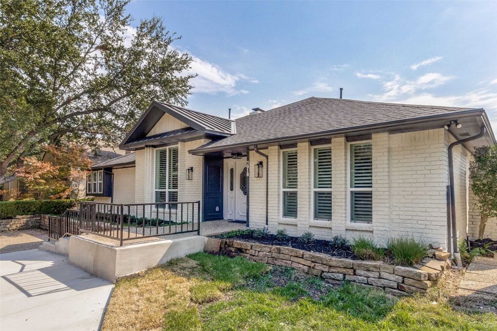 Property photo 1 of 31