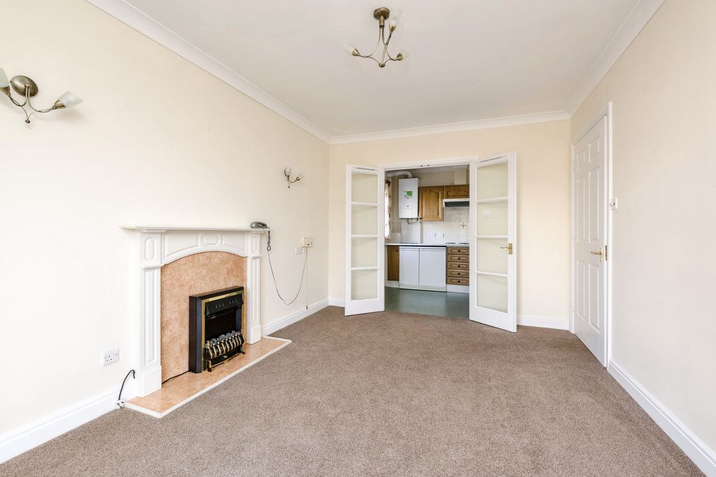 Property photo 2 of 19