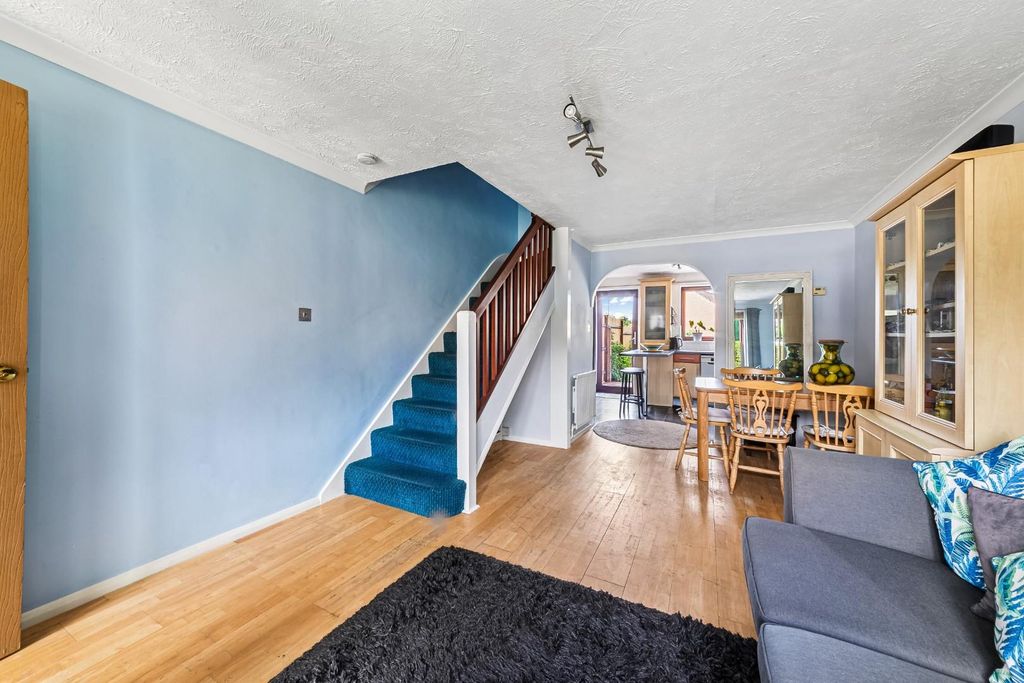 Property photo 3 of 16 Morston Close