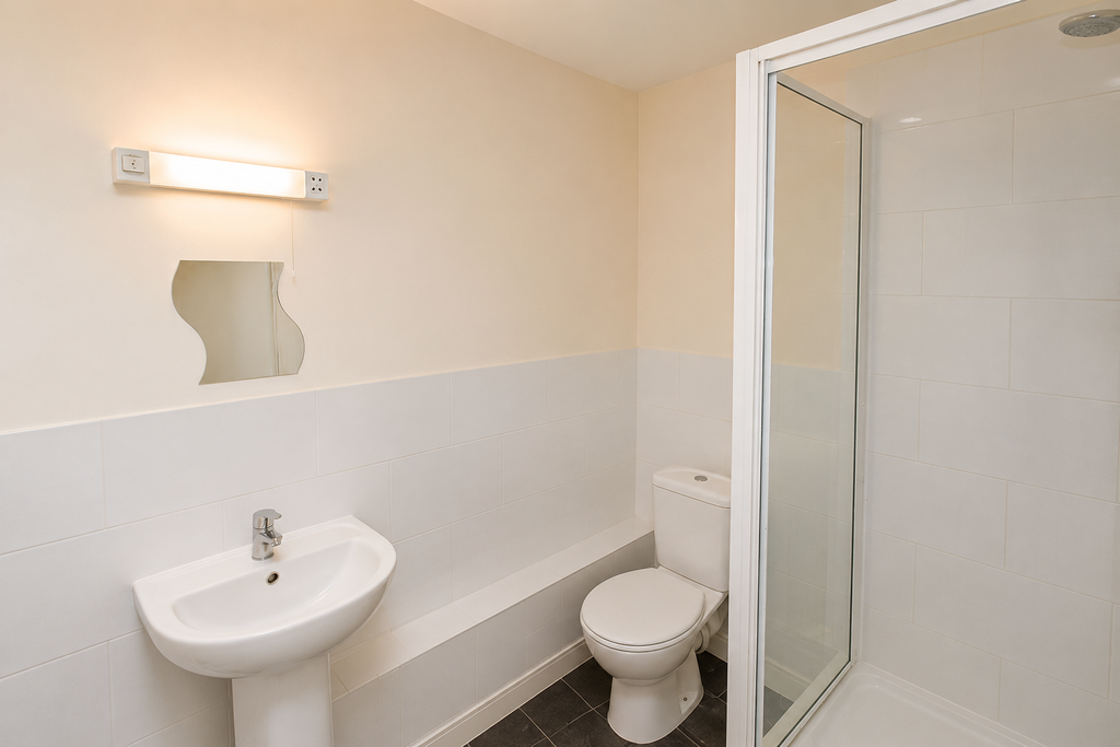Property photo 3 of 8 Bathroom