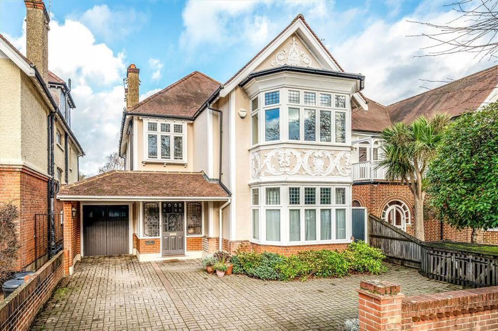 Property photo 1 of 12