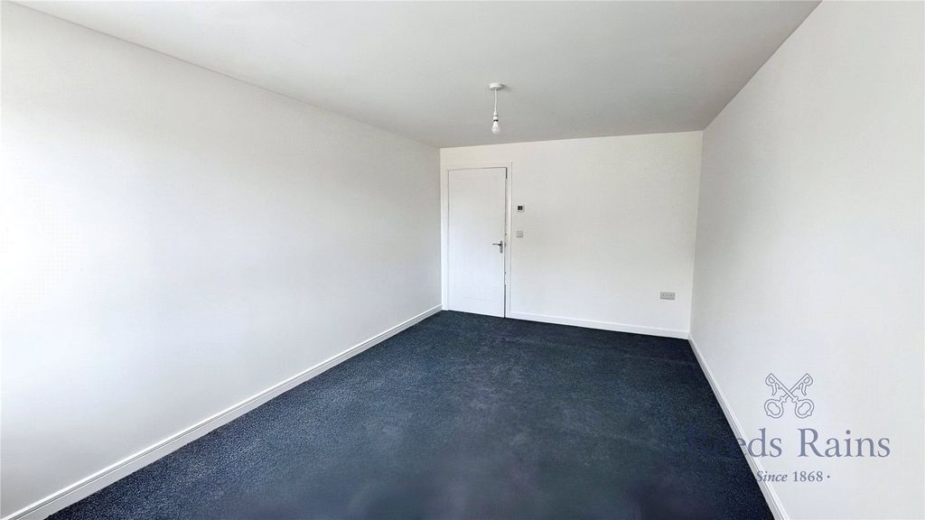 Property photo 2 of 9 Picture No. 06