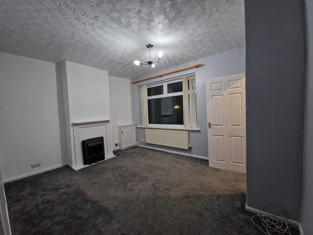 Property photo 2 of 14 Living Room