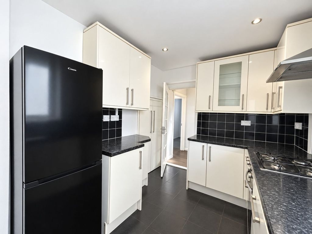 Property photo 3 of 12 Whatsapp Image 2026-09-15 At 15.03.54