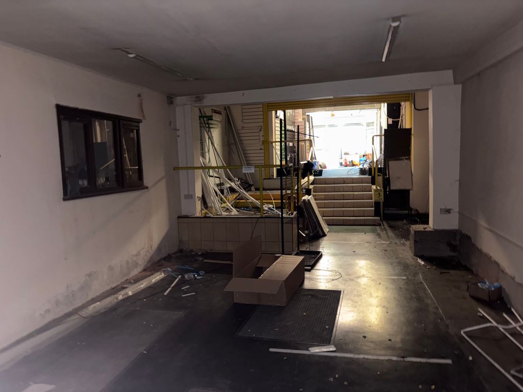 Property photo 3 of 4