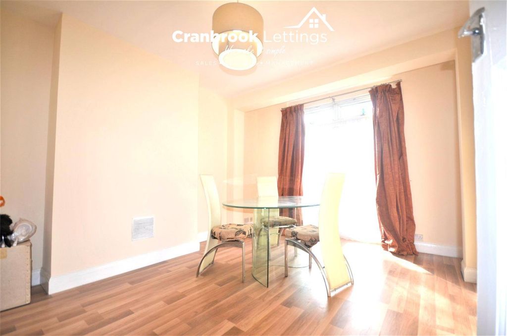Property photo 3 of 10 856135F2Ebb1Bab4d2B03348760F6Cf2 Watermarked