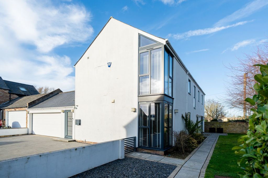 Property photo 1 of 36