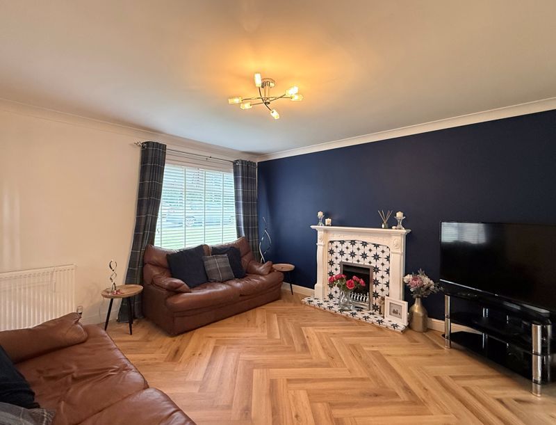 Property photo 3 of 18 Photo 12
