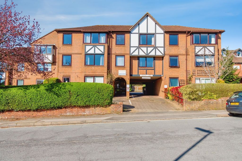 Property photo 1 of 14