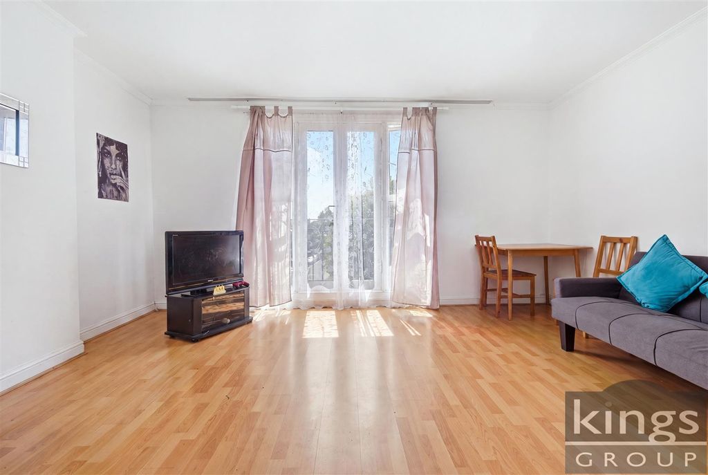 Property photo 2 of 15 Living Room