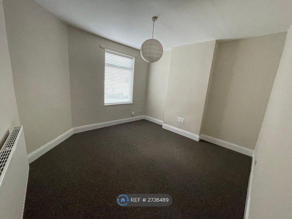 Property photo 3 of 7 Bedroom