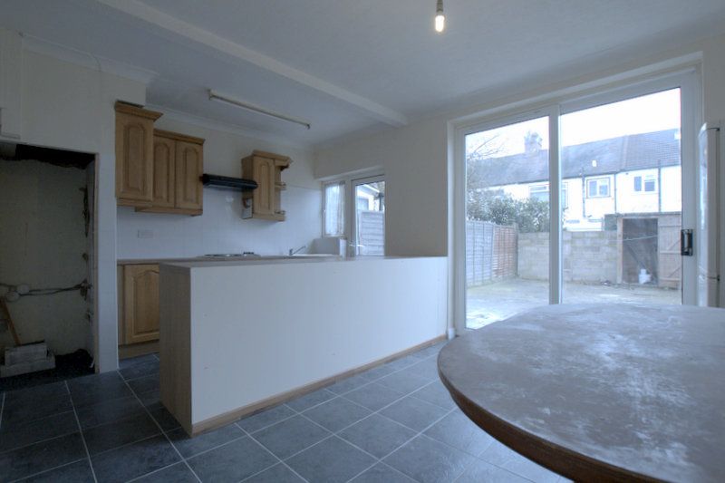 Property photo 3 of 11 3