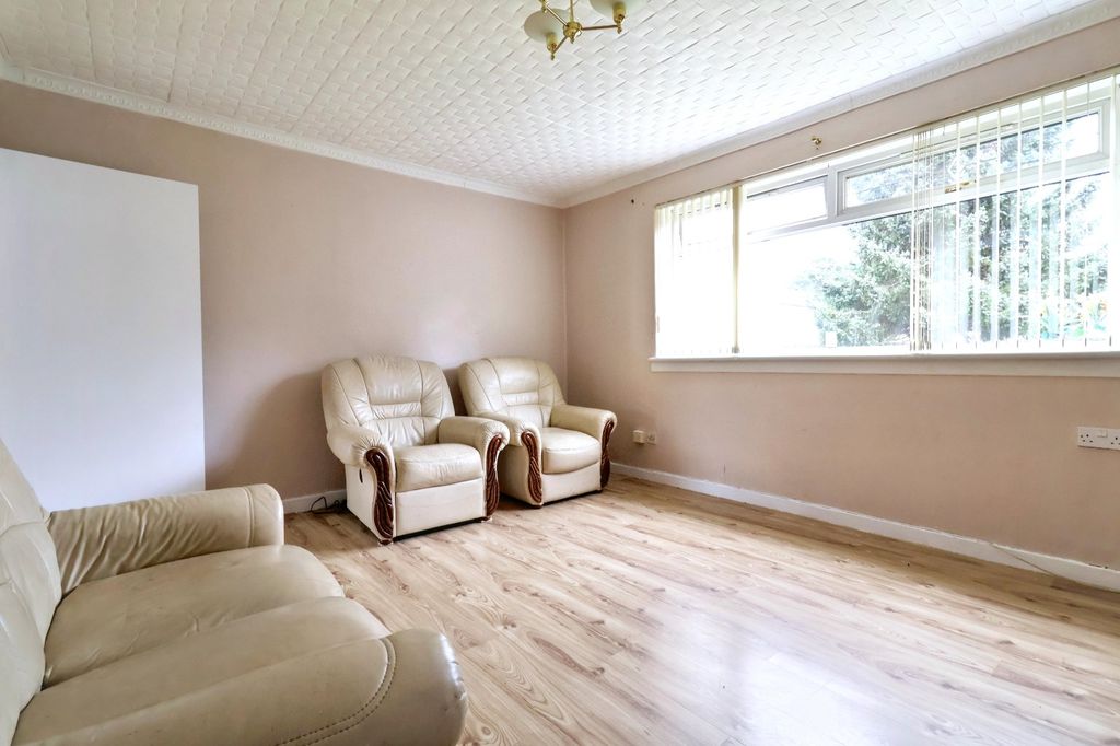 Property photo 3 of 14 Picture No. 04