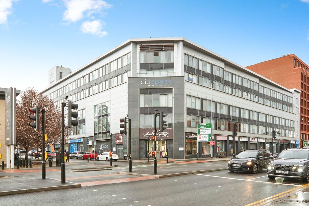 Property photo 2 of 15