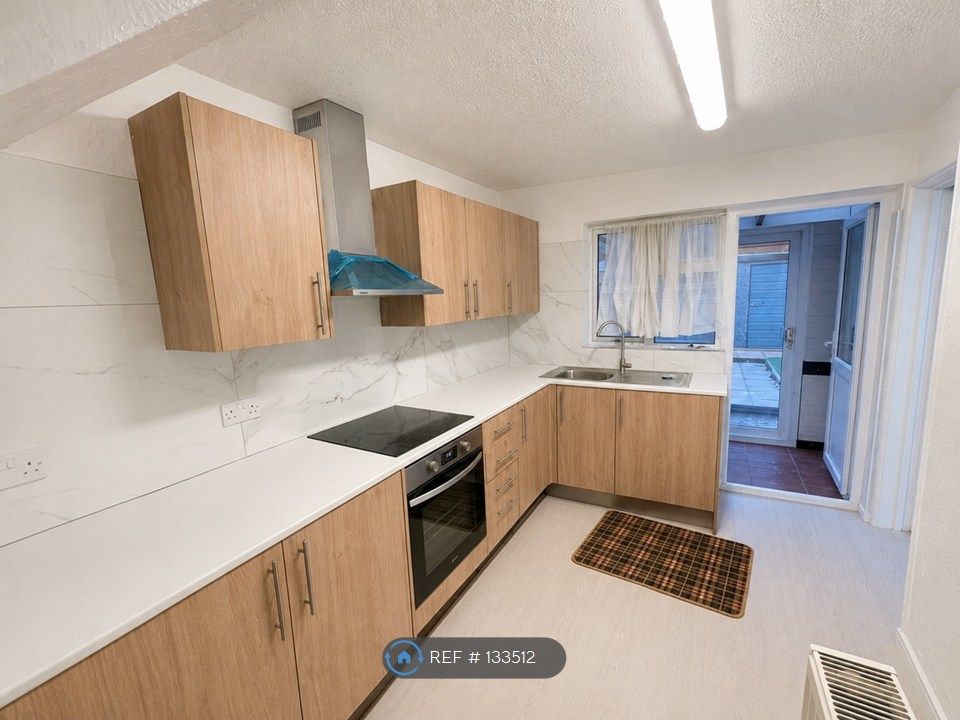 Property photo 1 of 5 New Kitchen