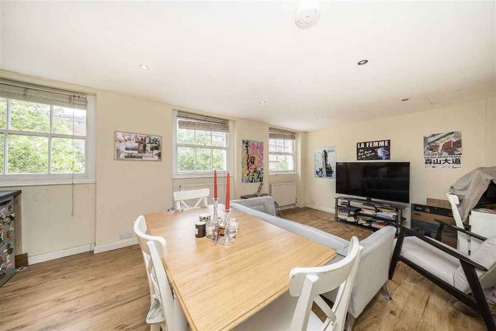 Property photo 3 of 4