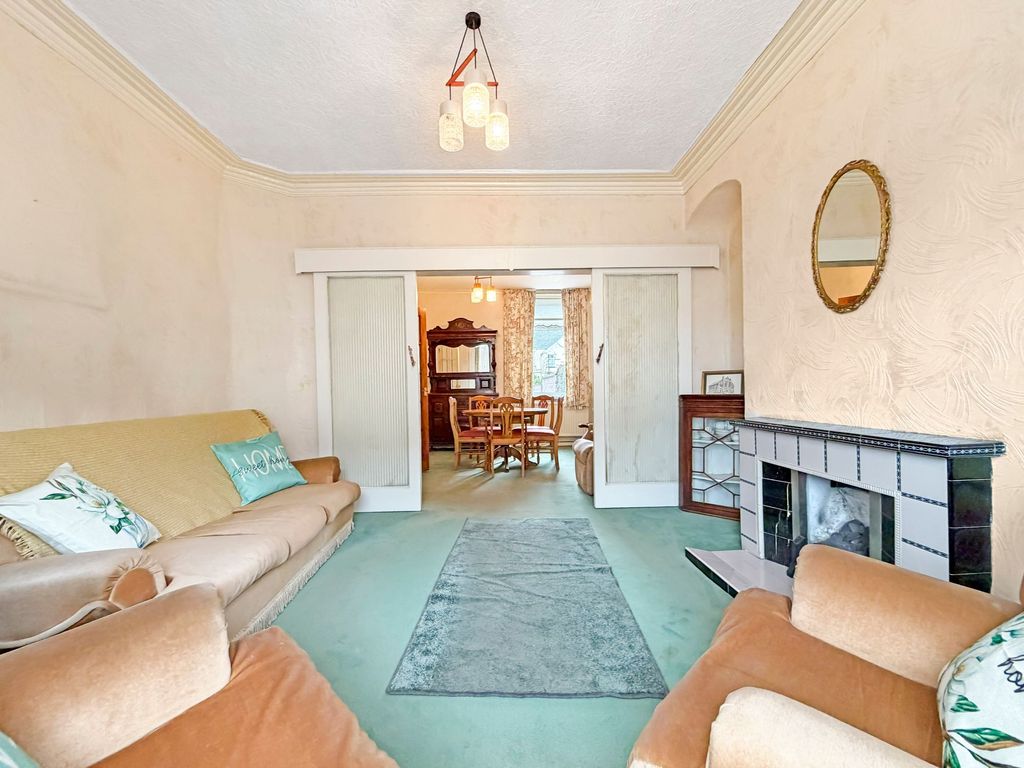 Property photo 3 of 24