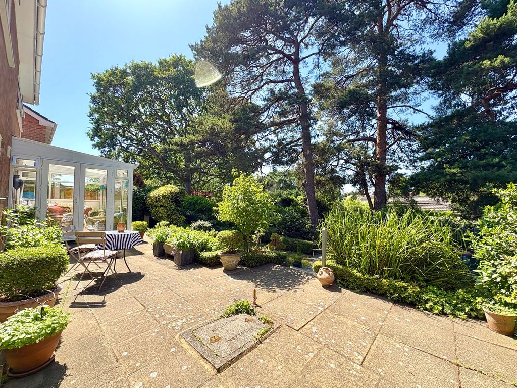 Property photo 3 of 38
