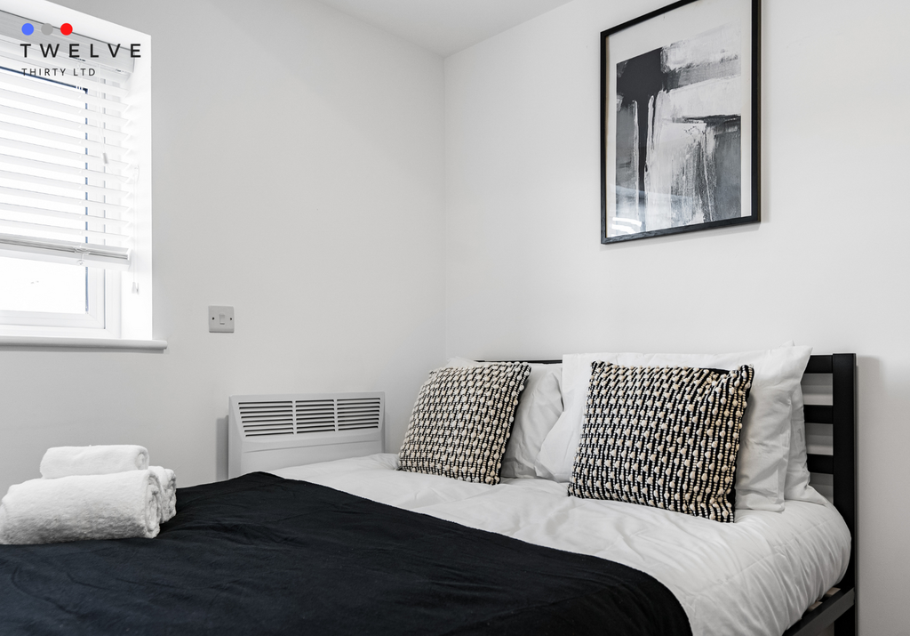 Property photo 1 of 10 Studio