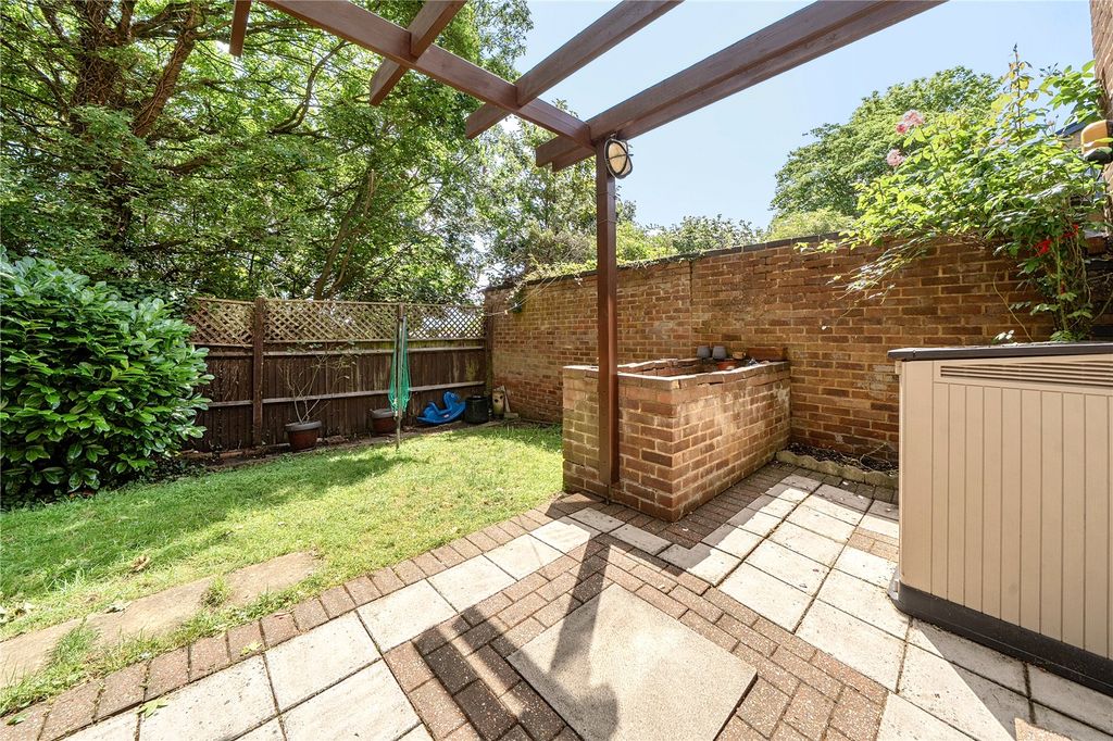 Property photo 2 of 21 Picture No. 10