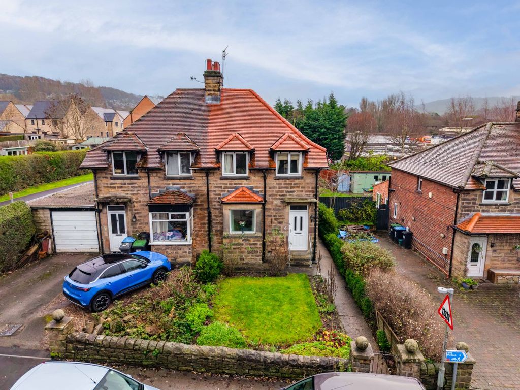 Property photo 2 of 27