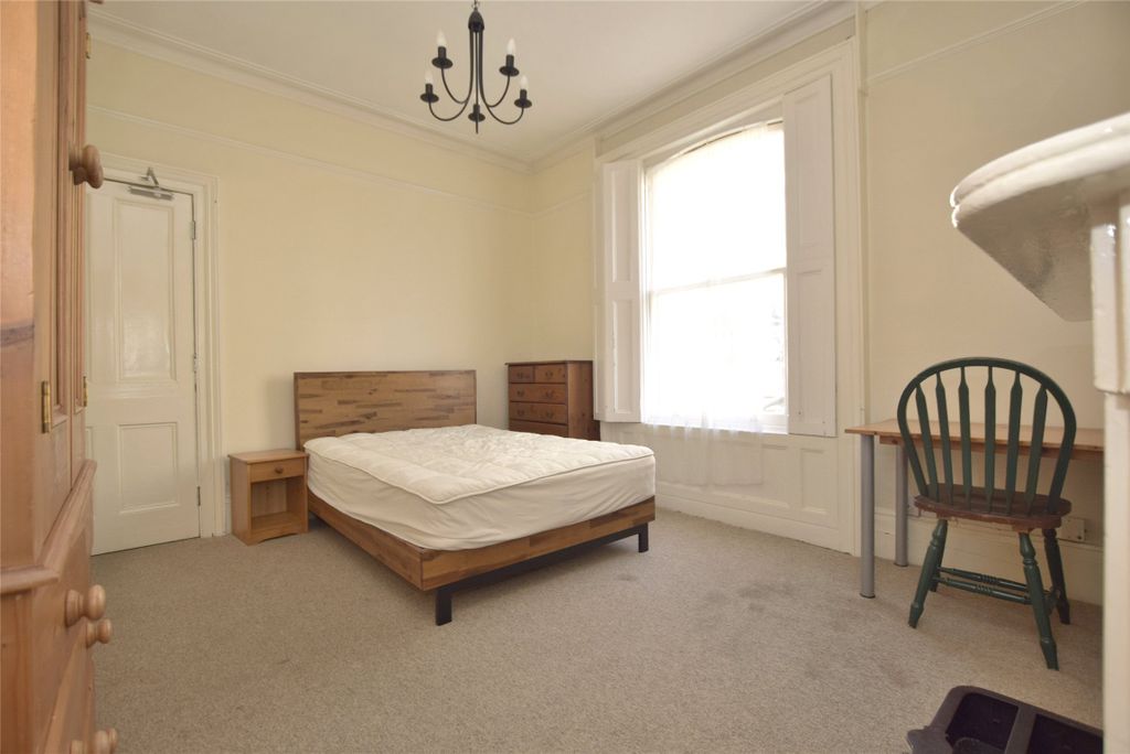 Property photo 2 of 16 Bedroom