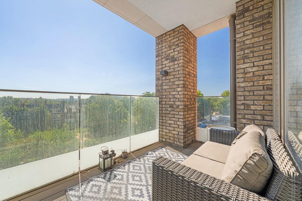Property photo 2 of 15 Terrace.Jpg
