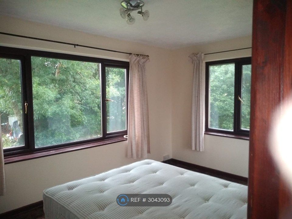 Property photo 3 of 3