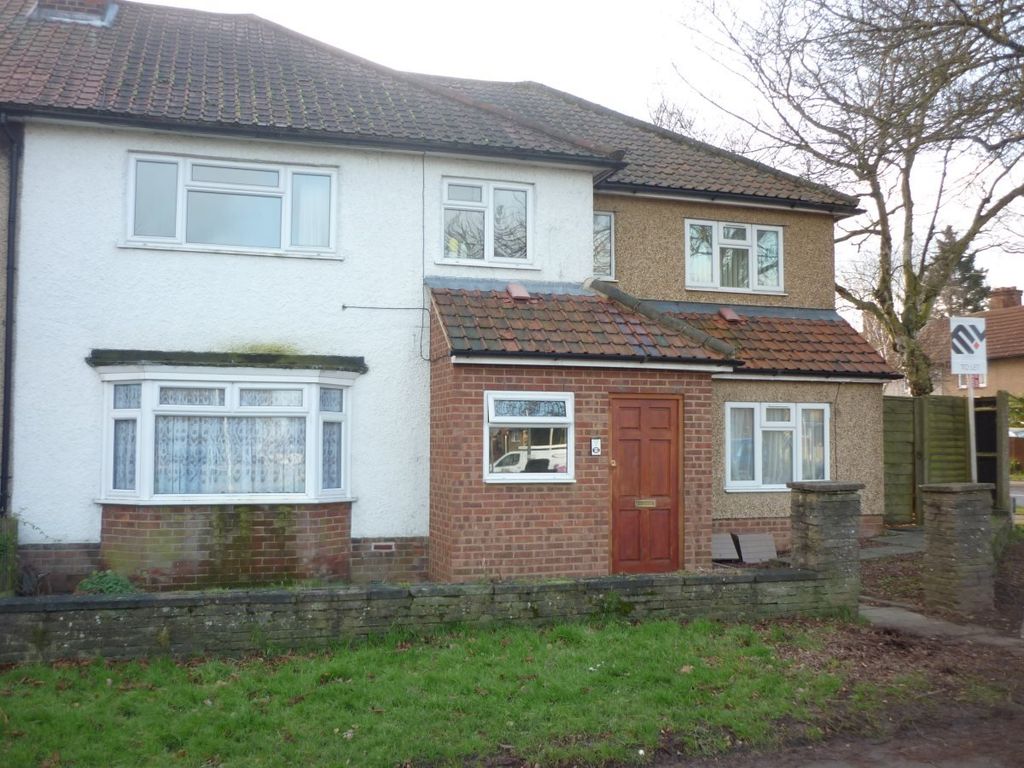 Property photo 1 of 8 One Bedroom Flat With Garden &amp; Parking
