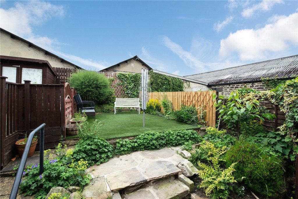 Property photo 2 of 19 Garden