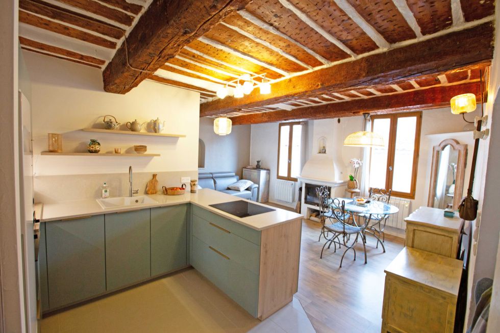 Property photo 2 of 9