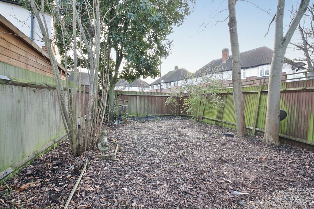 Property photo 3 of 6