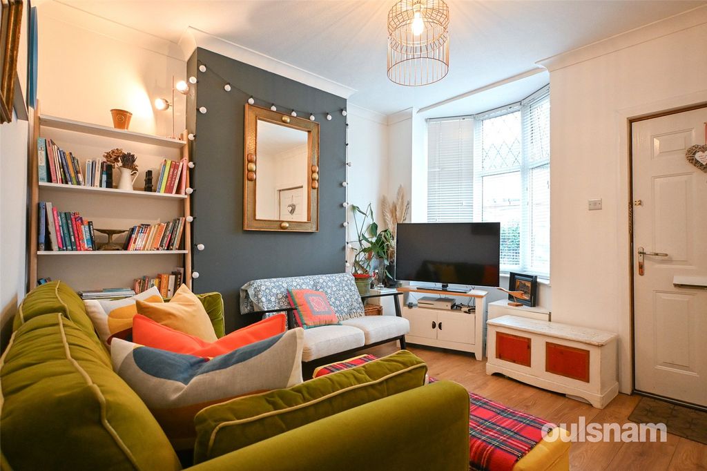 Property photo 2 of 25 Picture No. 19