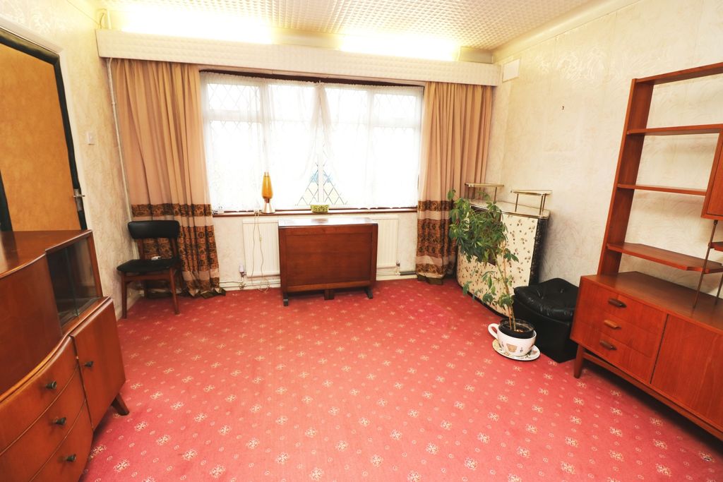 Property photo 3 of 9 Diner