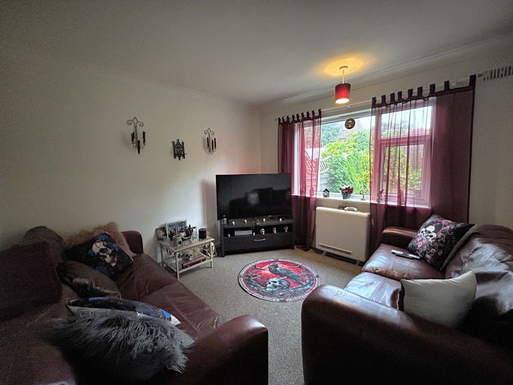 Property photo 2 of 9 B8657Ac4-E0F9-48C4-A1CE-CD84F4425538.Jpg