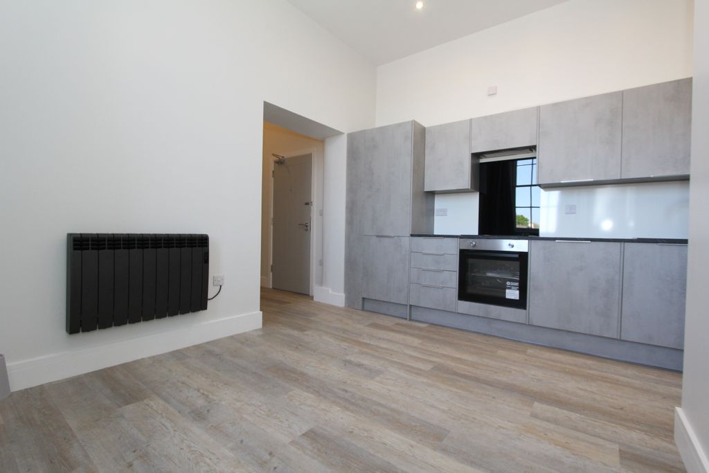Property photo 1 of 13 2025-05-01 09.54.22
