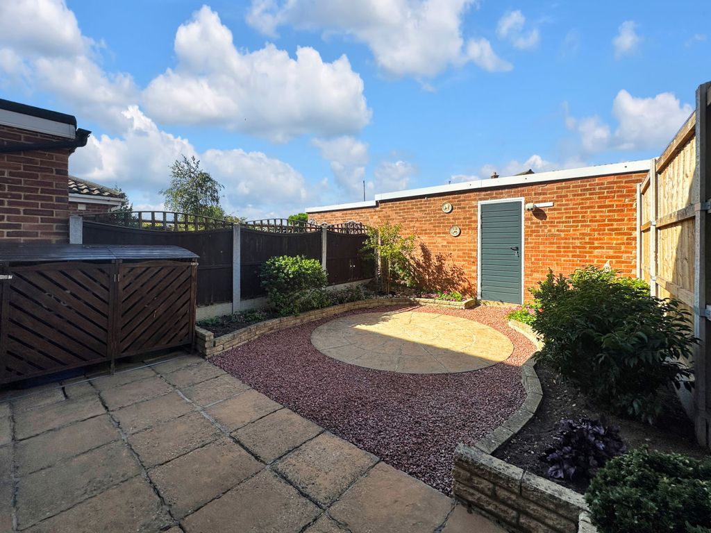 Property photo 2 of 16