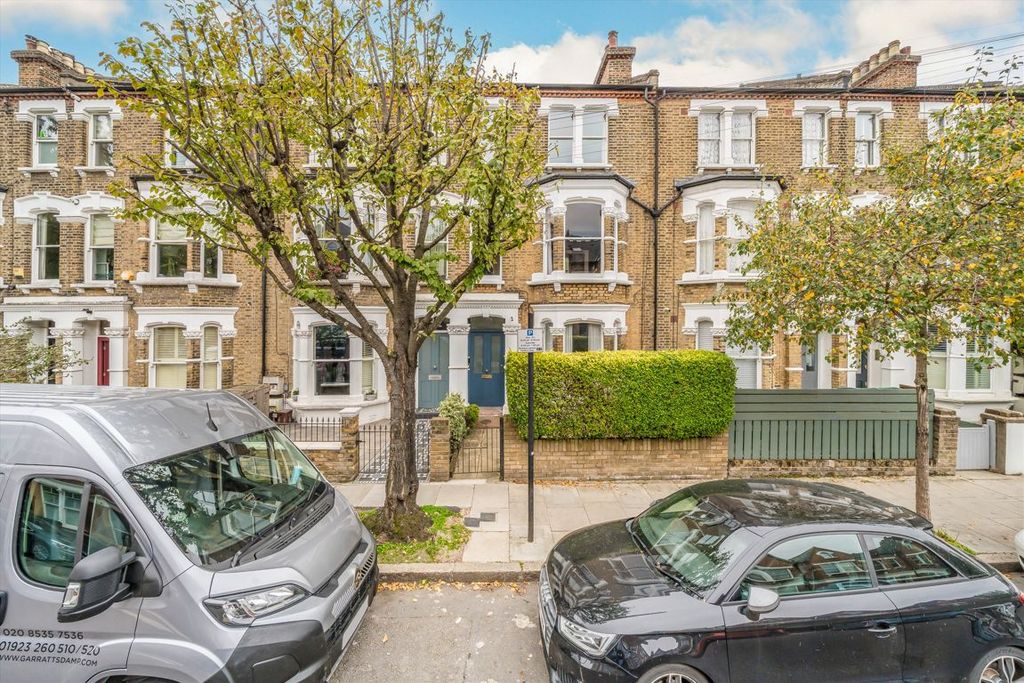 Property photo 1 of 8