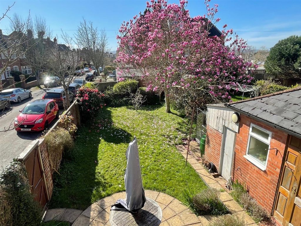 Property photo 2 of 37 Rear Garden