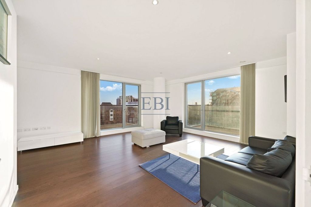 Property photo 3 of 13 Picture No. 22