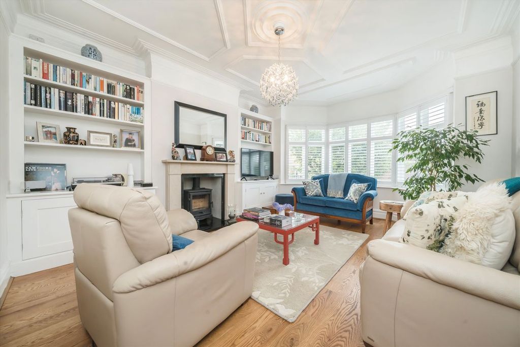 Property photo 3 of 14