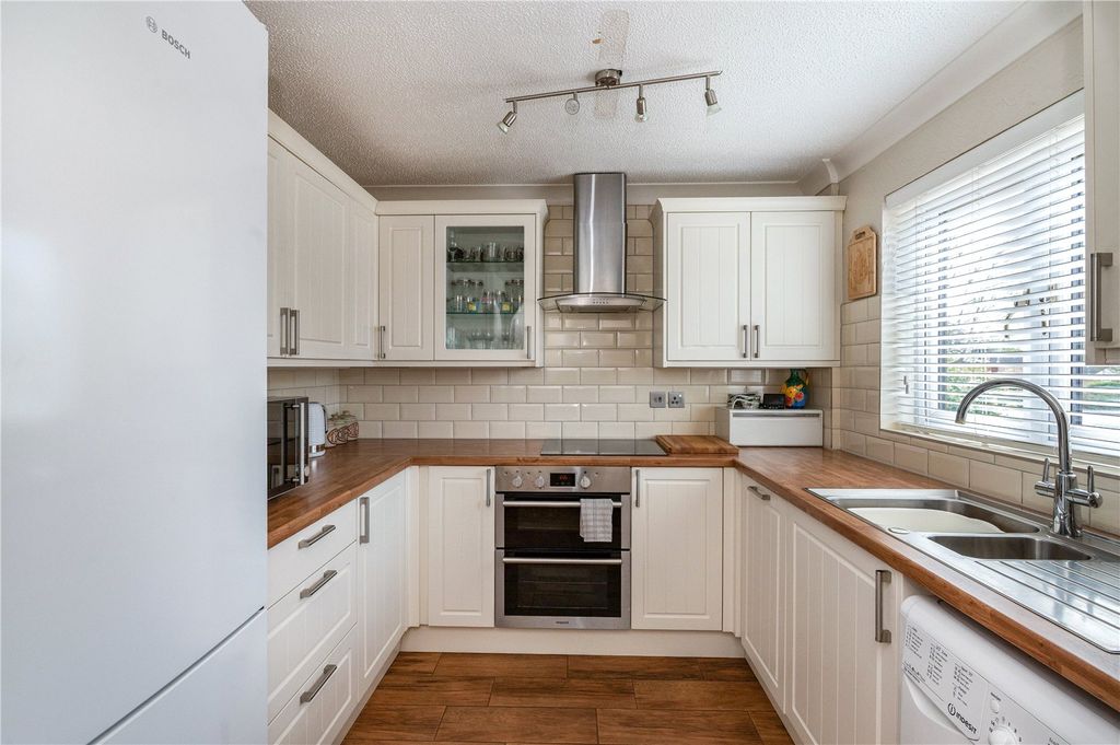 Property photo 2 of 18 Picture No. 02