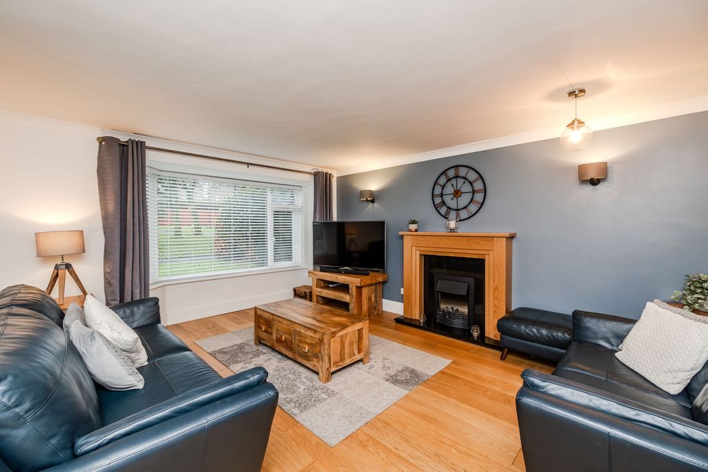 Property photo 2 of 25 B.Lo