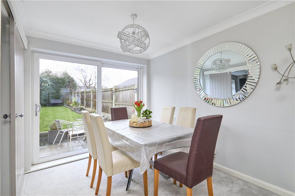 Property photo 3 of 19 Dining