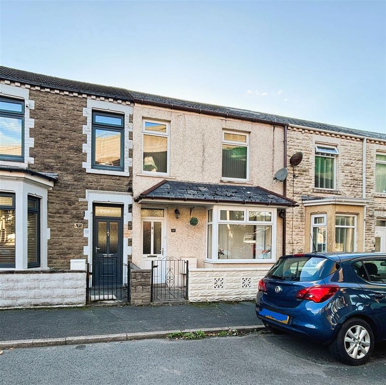Property photo 1 of 17 Front 2.Jpg