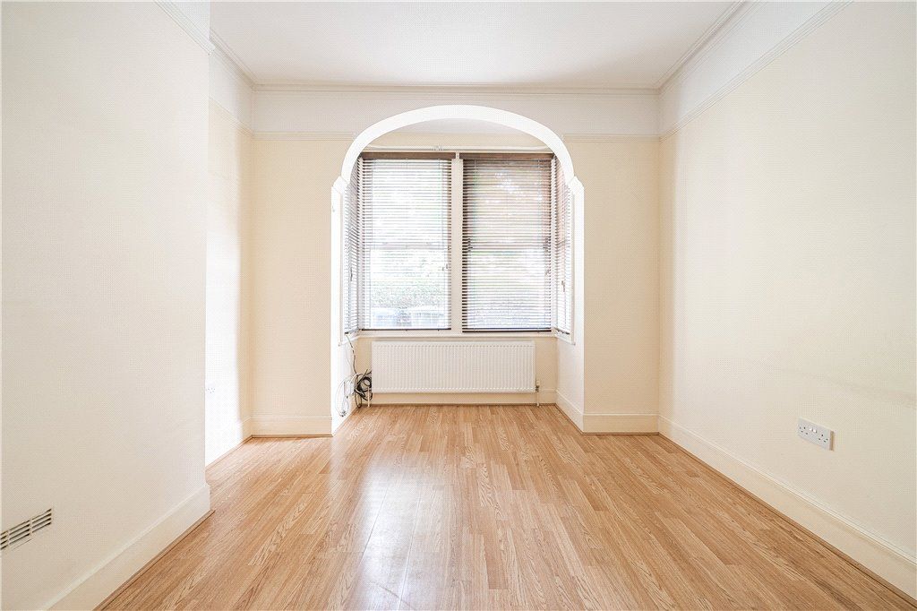 Property photo 2 of 17 Picture No. 50